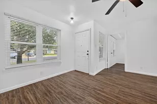 906 Euclid St, Cleburne, TX 76033 - Photo 7