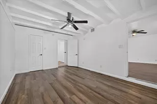 906 Euclid St, Cleburne, TX 76033 - Photo 25