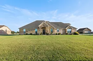 4055 Hackberry Cir, Caddo Mills, TX 75135 - Photo 1