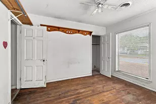 1013 Oak St, Grand Prairie, TX 75050 - Photo 25
