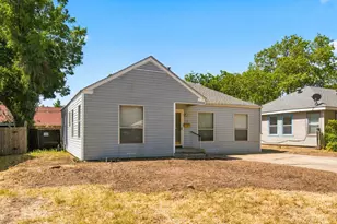 1013 Oak St, Grand Prairie, TX 75050 - Photo 3