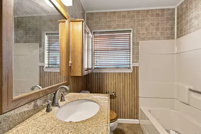 1013 Oak Street, Grand Prairie, TX 75050 - Photo 23