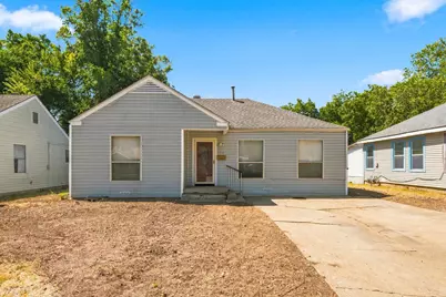 1013 Oak Street, Grand Prairie, TX 75050 - Photo 1