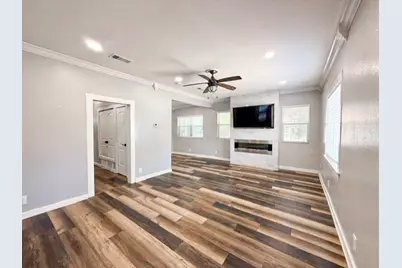 315 W Market Street, Mabank, TX 75147 - Photo 5