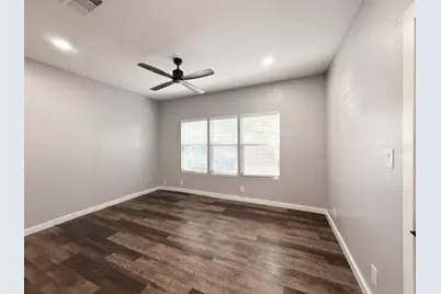 315 W Market Street, Mabank, TX 75147 - Photo 19
