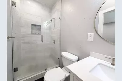 315 W Market Street, Mabank, TX 75147 - Photo 15