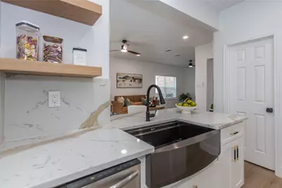 1704 Brookarbor Court, Arlington, TX 76018 - Photo 11