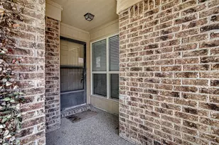 1726 Magnolia Ln, Euless, TX 76039 - Photo 3