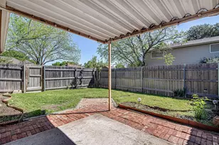 1726 Magnolia Ln, Euless, TX 76039 - Photo 27