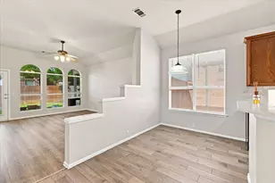 2812 Thorncreek Ln, Fort Worth, TX 76177 - Photo 11