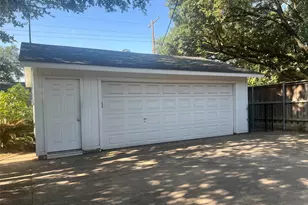 3910 Cedarbrush Dr, Dallas, TX 75229 - Photo 29