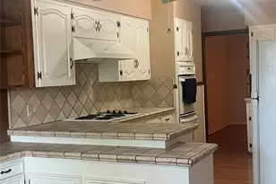 3910 Cedarbrush Dr, Dallas, TX 75229 - Photo 11