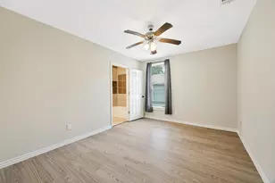 213 N Holly Ave, Sherman, TX 75092 - Photo 15