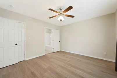 213 N Holly Avenue, Sherman, TX 75092 - Photo 13