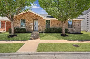 1941 Indian Lilac Dr, Lancaster, TX 75146 - Photo 1