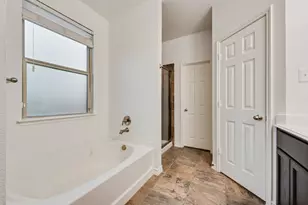 1816 Castle Creek Dr, Little Elm, TX 75068 - Photo 19