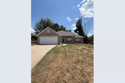 1427 Shadow Run, Weatherford, TX 76086 - Photo 1