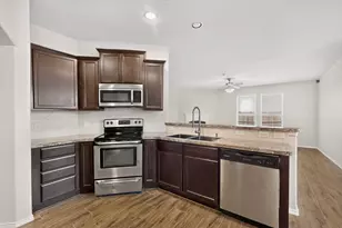410 Dartmouth Dr, Van Alstyne, TX 75496 - Photo 5
