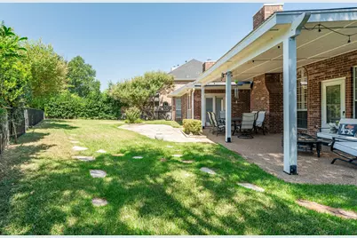 2741 Brookside Lane, McKinney, TX 75072 - Photo 9