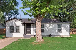 228 Harrison Ln, Hurst, TX 76053 - Photo 13