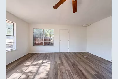 1856 Carl Street, Fort Worth, TX 76103 - Photo 11