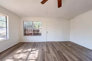 1856 Carl St, Fort Worth, TX 76103 - Photo 11