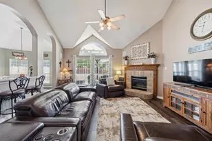 10218 St Georges Dr, Rowlett, TX 75089 - Photo 3