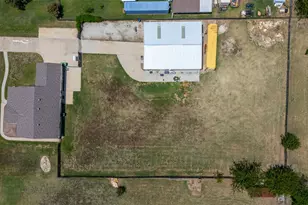 10282 Gentry Dr, Justin, TX 76247 - Photo 27