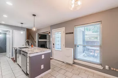 714 E Wall Street #106, Grapevine, TX 76051 - Photo 11