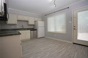 2276 Colony Ct, Dallas, TX 75235 - Photo 11