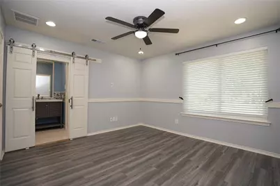 2276 Colony Court, Dallas, TX 75235 - Photo 17