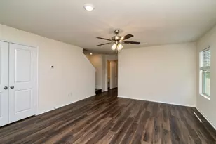 201 S May St, Whitewright, TX 75491 - Photo 5
