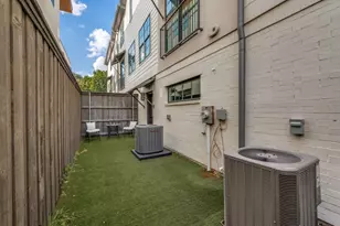 4220 Hawthorne Ave, Dallas, TX 75219 - Photo 25