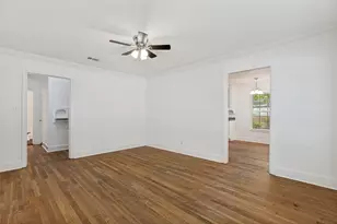 901 W Virginia St, McKinney, TX 75069 - Photo 9