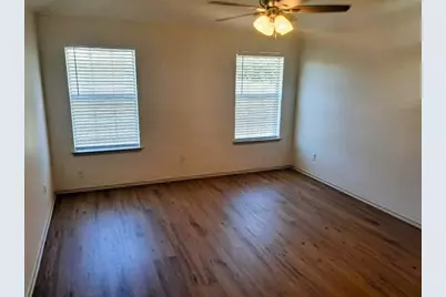6004 Harwood Crossing Drive, Arlington, TX 76018 - Photo 13