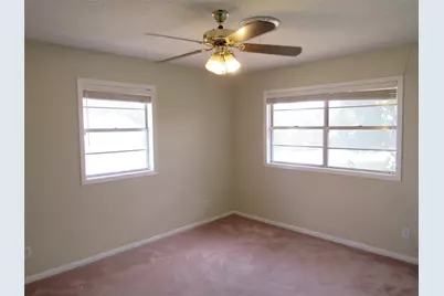 423 W Anders Street, Marlin, TX 76661 - Photo 11