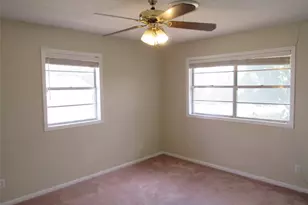 423 W Anders St, Marlin, TX 76661 - Photo 11