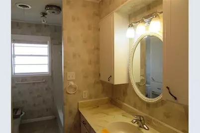 423 W Anders Street, Marlin, TX 76661 - Photo 13
