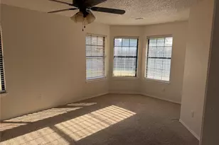 2 Chapel Hill Ct, Mansfield, TX 76063 - Photo 5