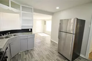 3427 Kinmore St, Dallas, TX 75223 - Photo 9