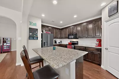 9215 Moon River Court, Arlington, TX 76002 - Photo 13