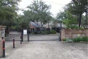 9400 Doliver Dr, Houston, TX 77063 - Photo 31