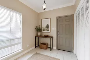 9400 Doliver Dr, Houston, TX 77063 - Photo 15