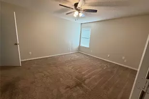 2700 Jennie Wells Dr, Mansfield, TX 76063 - Photo 11