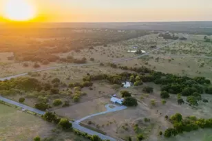 4080 Pleasant Valley Rd, Mineral Wells, TX 76067 - Photo 39