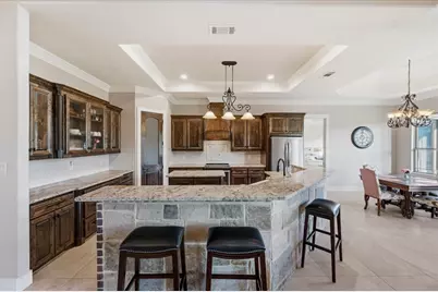 924 Indian Trail, Oak Leaf, TX 75154 - Photo 9