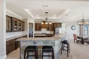 924 Indian Trail, Oak Leaf, TX 75154 - Photo 9