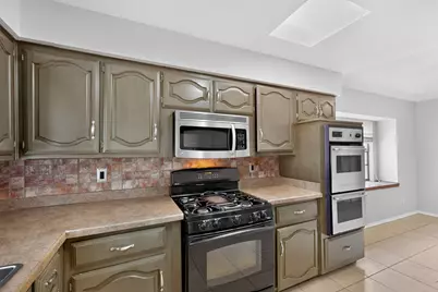 2413 Club Meadow Drive, Garland, TX 75041 - Photo 9