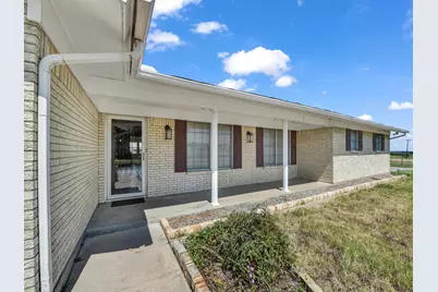 5108 Woodard Avenue, Cleburne, TX 76033 - Photo 5