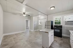 711 Brown St, Waxahachie, TX 75165 - Photo 7